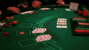 Filipino player browsing 8998jili casino games on a mobile device